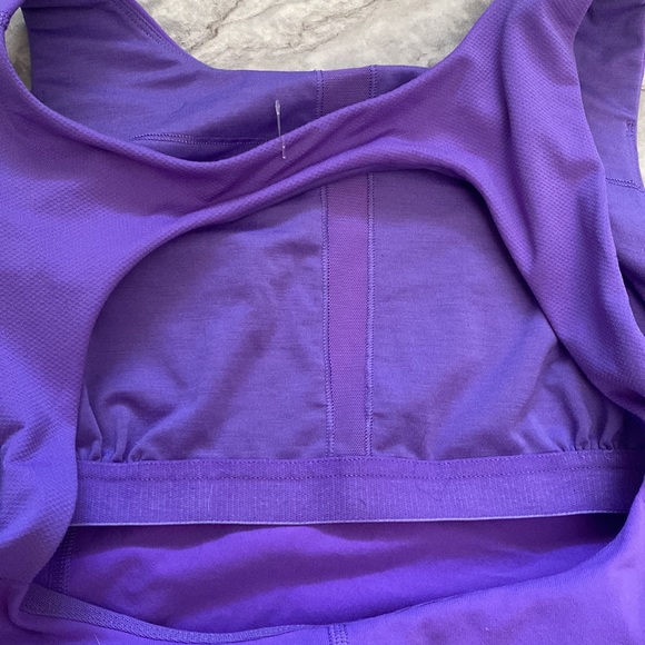 Lululemon tank - Picture 5 of 6